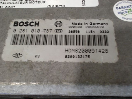 CALCULATEUR MOTEUR RENAULT MASTER