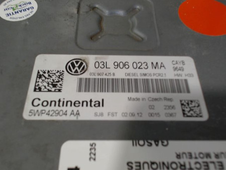 CALCULATEUR MOTEUR VOLKSWAGEN POLO