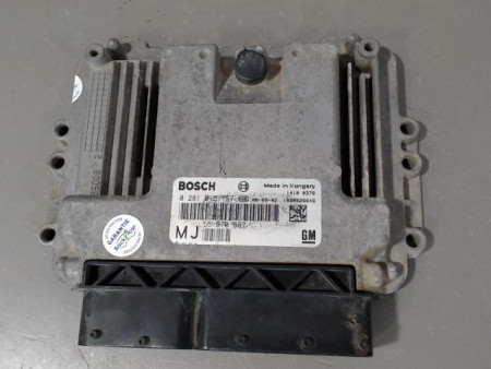 CALCULATEUR MOTEUR OPEL ZAFIRA