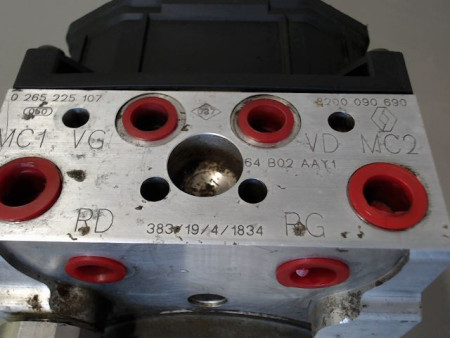 UNITE HYDRAULIQUE ABS RENAULT MEGANE