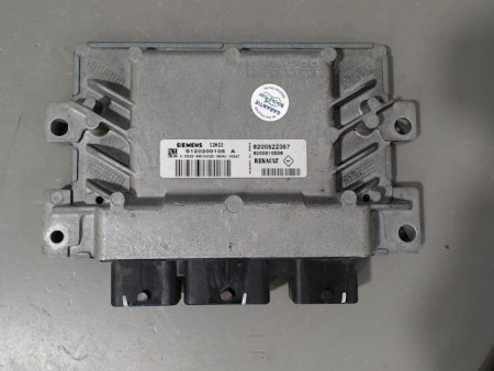 CALCULATEUR MOTEUR RENAULT CLIO