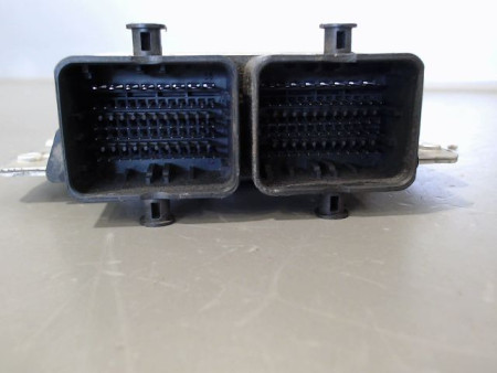 CALCULATEUR MOTEUR FORD KA