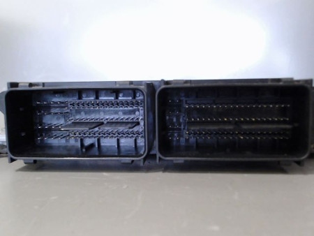 CALCULATEUR MOTEUR FORD G.C-MAX