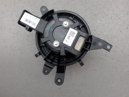 MOTEUR VENTILATEUR CHAUFFAGE FIAT 500X