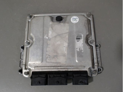 CALCULATEUR MOTEUR PEUGEOT 807