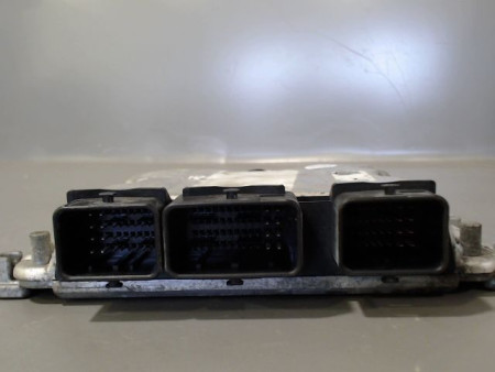 CALCULATEUR MOTEUR PEUGEOT 807