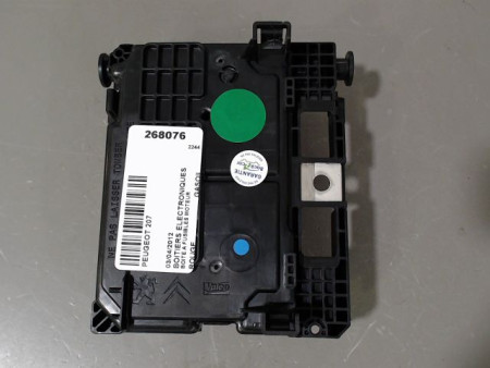 BOITE A FUSIBLES PEUGEOT 207
