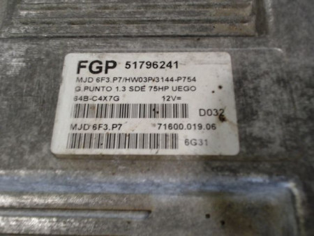 CALCULATEUR MOTEUR FIAT PUNTO