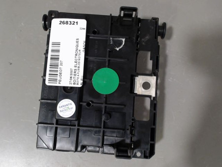 BOITE A FUSIBLES PEUGEOT 207