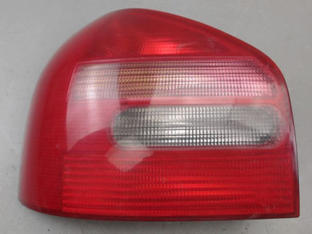 FEU ARRIERE GAUCHE  AUDI A3