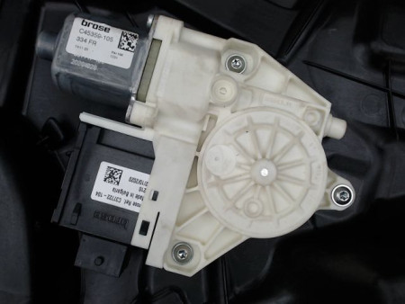 MECANISME LEVE-GLACE AVANT DROIT FIAT 500X