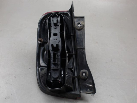 FEU ARRIERE DROIT NISSAN MICRA