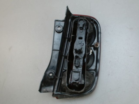 FEU ARRIERE GAUCHE  NISSAN MICRA