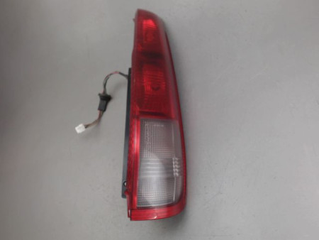 FEU ARRIERE DROIT NISSAN X-TRAIL
