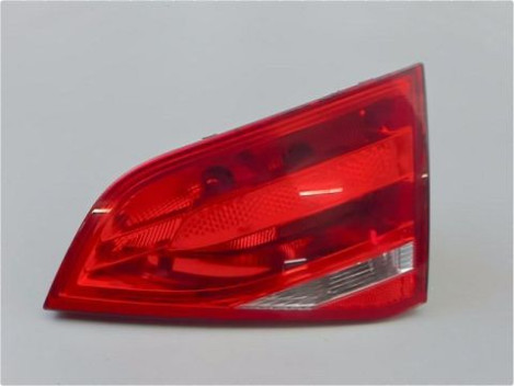 FEU ARRIERE INTERIEUR DROIT AUDI A4