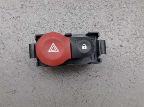 BOUTON DE WARNING RENAULT TWINGO