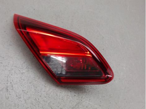 FEU ARRIERE INTERIEUR GAUCHE OPEL CORSA