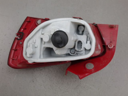 FEU ARRIERE GAUCHE  SEAT IBIZA
