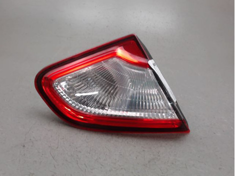 FEU ARRIERE INTERIEUR GAUCHE NISSAN QASHQAI