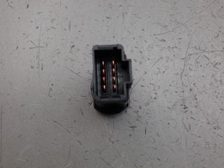BOUTON DE WARNING DACIA DUSTER
