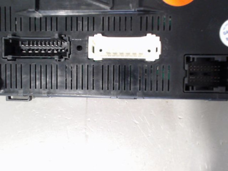 BOITIER GESTION HABITACLE RENAULT CLIO