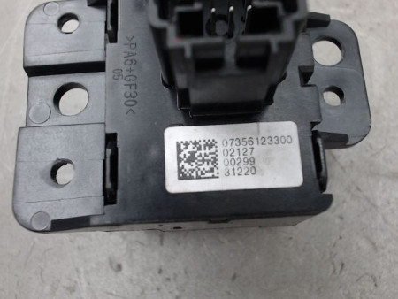 INTERIEUR COMMANDE FREIN A MAIN FIAT 500X