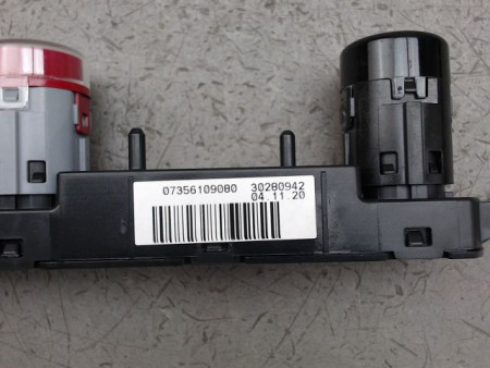 BOUTON DE WARNING FIAT 500X