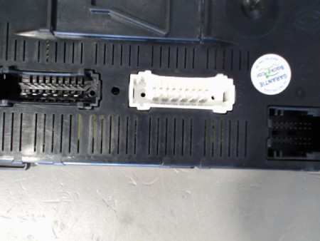 BOITIER GESTION HABITACLE RENAULT CLIO