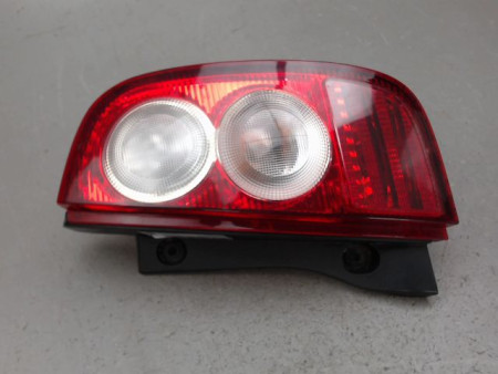 FEU ARRIERE DROIT NISSAN MICRA