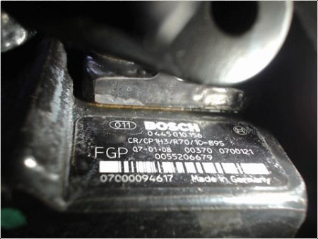 MOTEUR DIESEL OPEL ZAFIRA 05-07 1.9 CDTI 