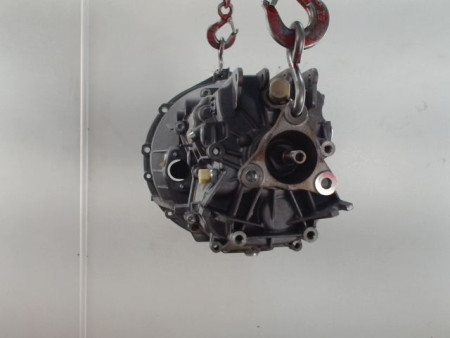 BOITE A VITESSE MECANIQUE B.M.W. SERIE 3 318 d