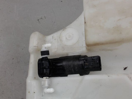 RESERVOIR LAVE-GLACE AVANT VOLKSWAGEN POLO
