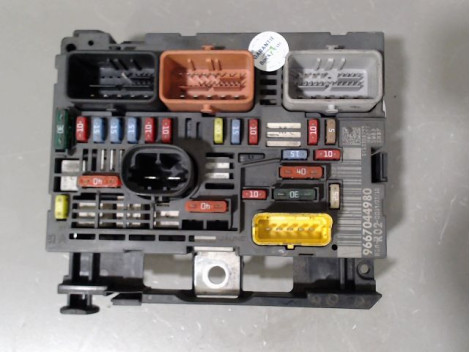 BOITE A FUSIBLES CITROEN C5
