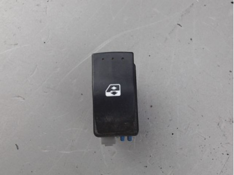 COMMANDE LEVE-GLACE PORTE AVD RENAULT KANGOO