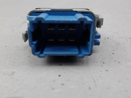 COMMANDE LEVE-GLACE PORTE AVD RENAULT KANGOO