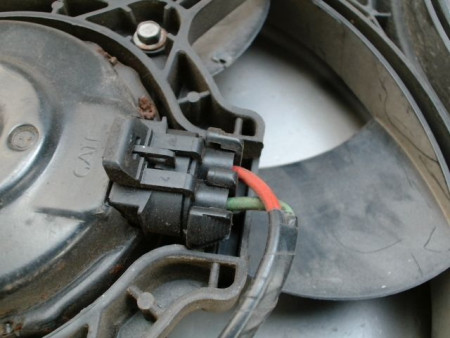 MOTEUR VENTILATEUR RADIATEUR LAND ROVER FREELAND.