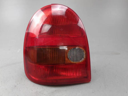 FEU ARRIERE GAUCHE  OPEL CORSA