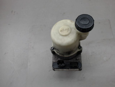 POMPE DIRECTION ASSISTEE DACIA DUSTER