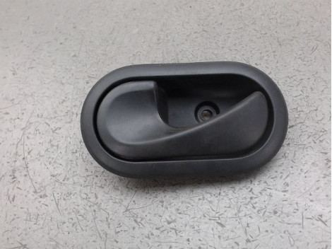POIGNEE INTERIEURE PORTE AVANT GAUCHE DACIA SANDERO