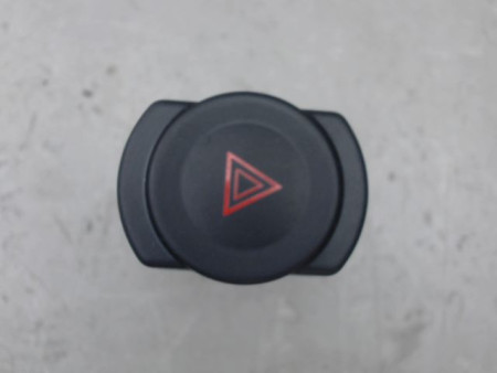 BOUTON DE WARNING DACIA DUSTER