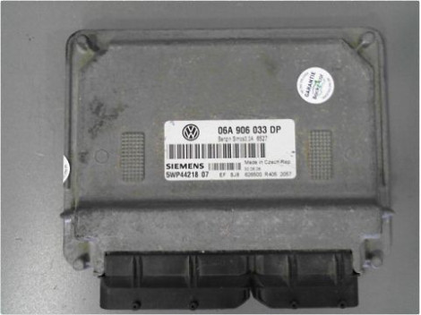 CALCULATEUR MOTEUR VOLKSWAGEN NEW BEETLE 2005-