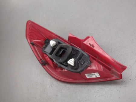 FEU ARRIERE DROIT OPEL CORSA