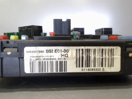 BOITIER GESTION HABITACLE PEUGEOT 206