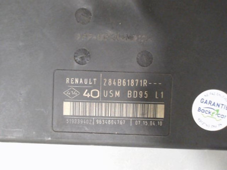 BOITE A FUSIBLES RENAULT MEGANE