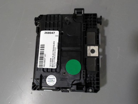 BOITE A FUSIBLES PEUGEOT 207