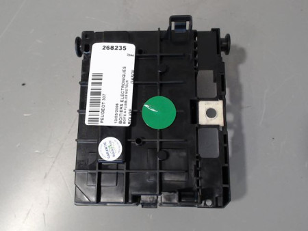 BOITE A FUSIBLES PEUGEOT 307
