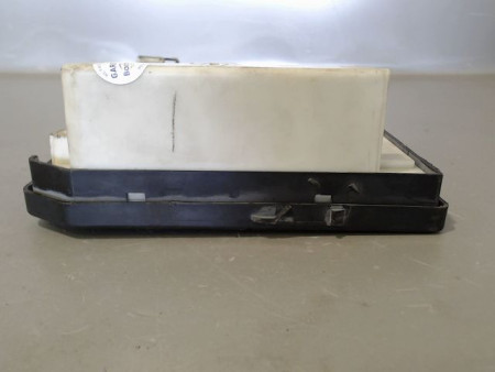 BOITE A FUSIBLES RENAULT MEGANE