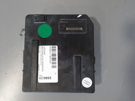 BOITE A FUSIBLES RENAULT MEGANE