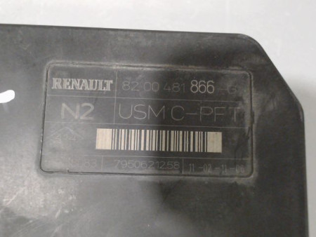 BOITE A FUSIBLES RENAULT MEGANE