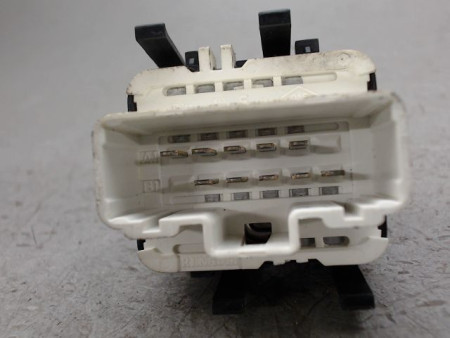 COMMANDE LEVE-GLACE PORTE AVG RENAULT CLIO